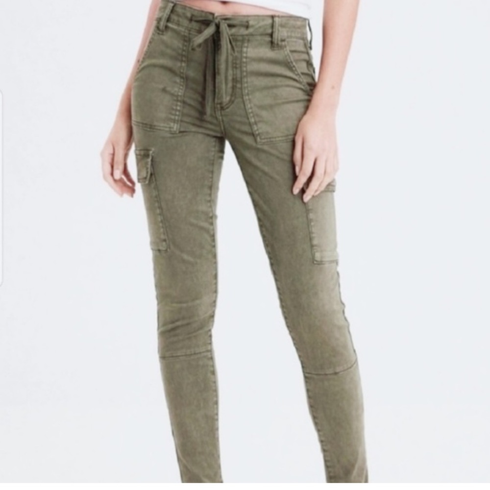 American Eagle Outfitters Women's High Rise Cargo Jeans - Olive